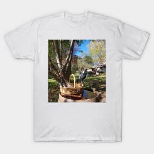 Magpie at Magpie Springs - Adelaide Hills Wine Region - Fleurieu Peninsula - by South Australian artist Avril Thomas T-Shirt